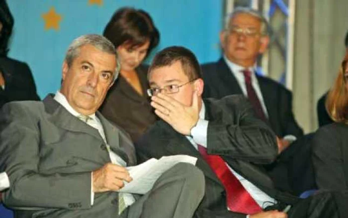 În septembrie 2007, alături de premierul Tăriceanu  Foto:grafii: adevărul