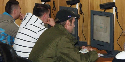 Numărul celor care au luat permisul e mai mic 