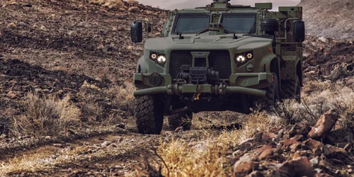JLTV GeneralPurpose2019 214A0065 GREEN 10x8 cmyk jpg