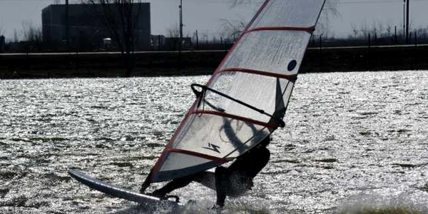 Sporturi nautice pe balta de la Săcălaz