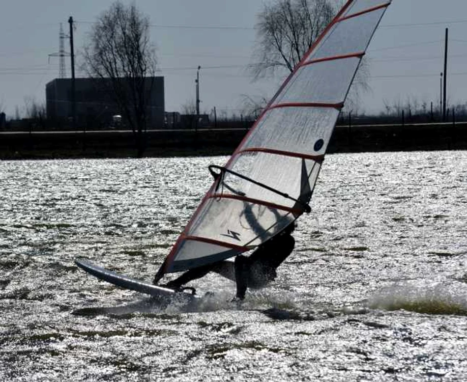 Sporturi nautice pe balta de la Săcălaz