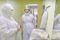 Autorităţile au cerut ca în  toate spitalele să fie purtate  echipamente speciale jpeg
