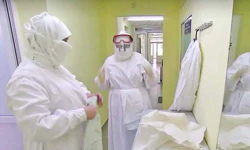 Autorităţile au cerut ca în  toate spitalele să fie purtate  echipamente speciale jpeg
