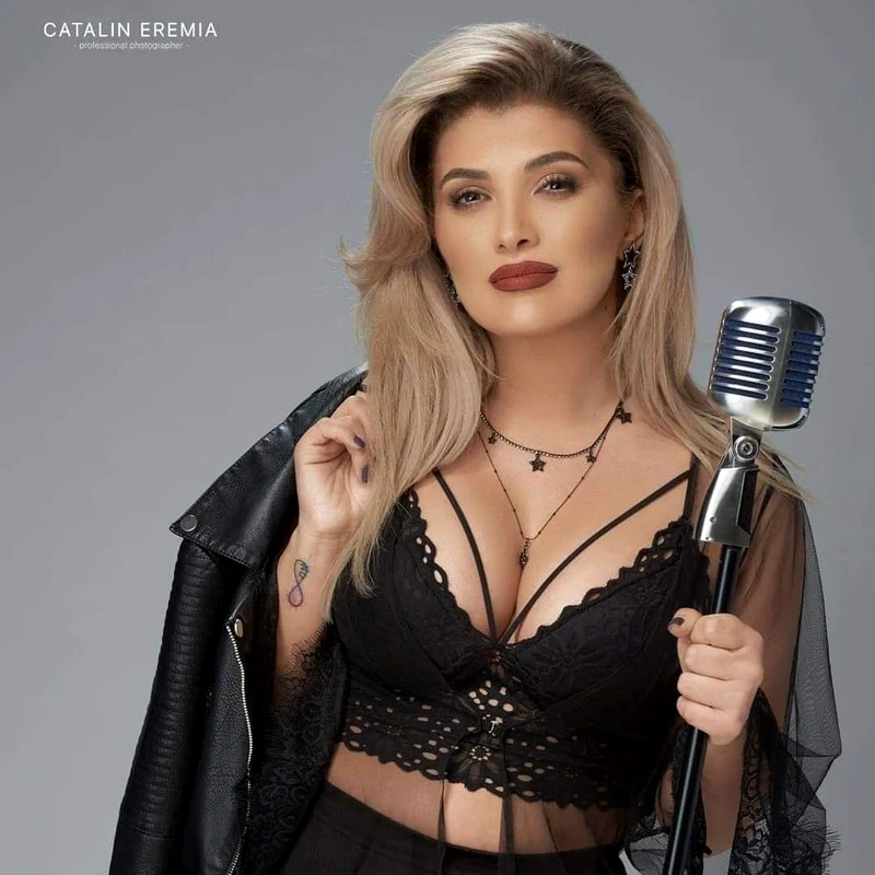 Costinela, susținută de Dani Mocanu în muzică. Sursă: Facebook