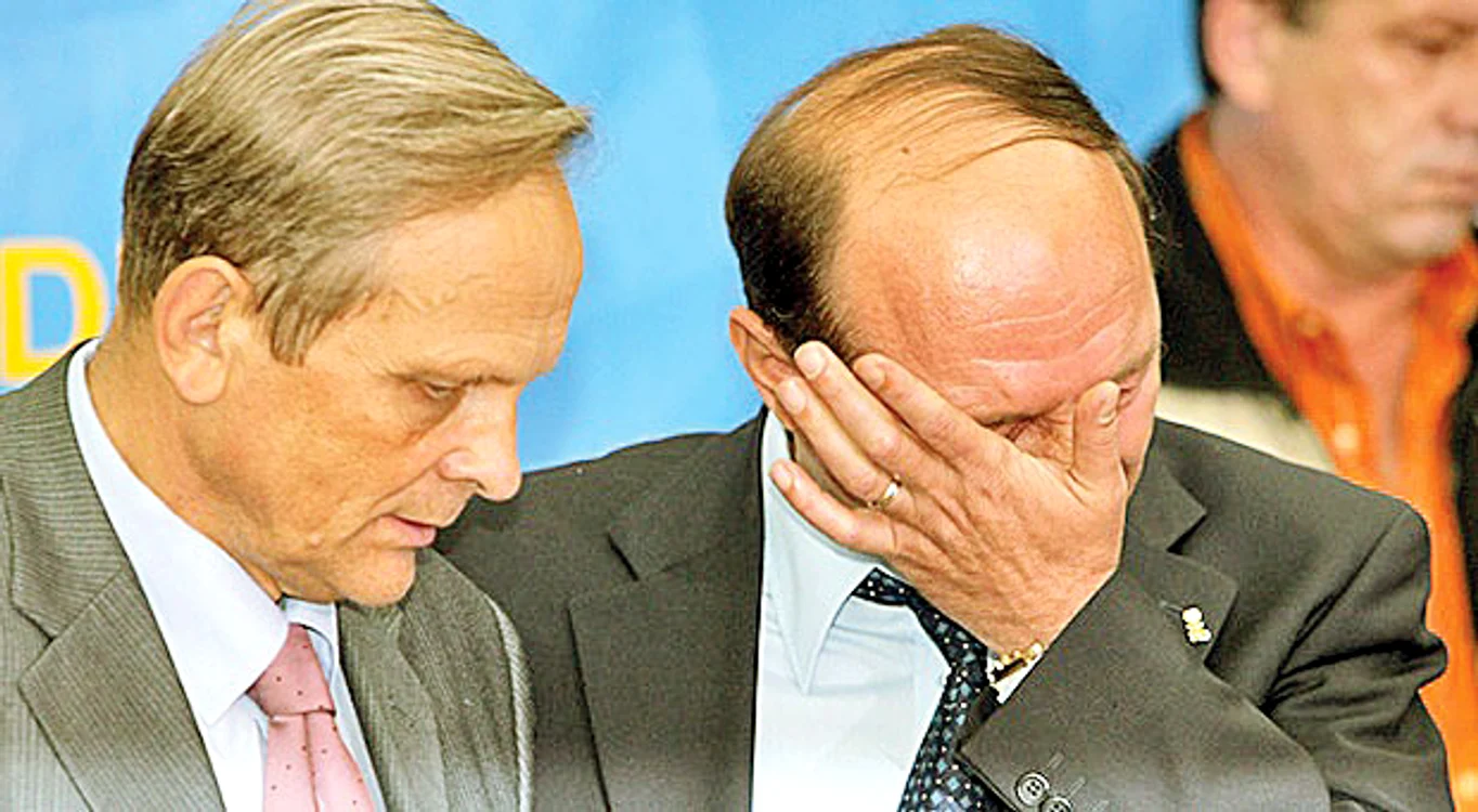 Momentul retragerii lui Stolojan  l-a făcut pe Băse să plângă 