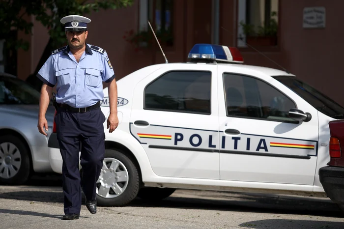 Poliţiştii au făcut cecetări la faţa locului (foto arhiva)