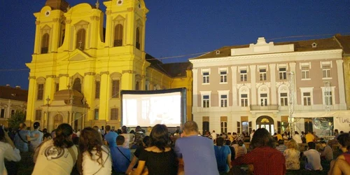 Piaţa Unirii este gazda Caravanei