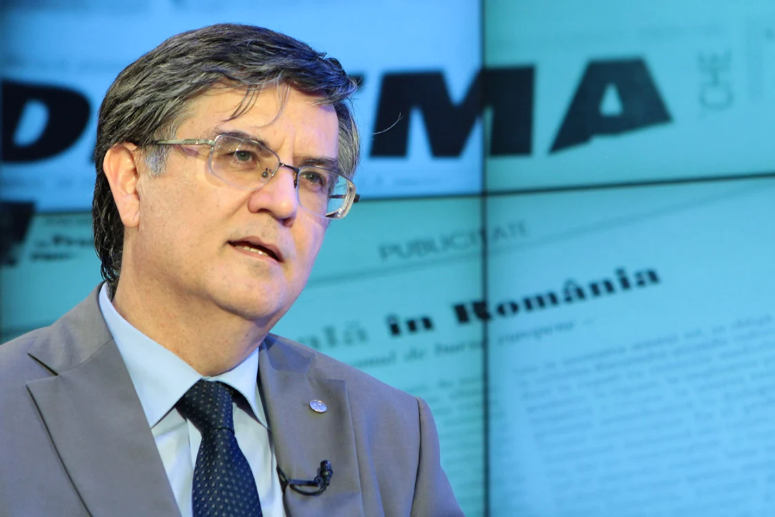„Principiul Xerox“ – interviu cu prof dr Mircea DUMITRU, ministrul Educaţiei jpeg