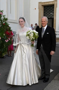 Isabel de Habsburg Lorena cu tatăl ei, Arhiducele Simeon al Austriei. FOTO: Getty Images
