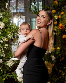 Nici bine nu și-a serbat fetița, pe Amedeea, care a împlinit 2 ani de viață, că a venit Paștele iar Emily a plecat cu toată familia în Israel pentru a lua lumina sfântă direct din Țară Sfântă