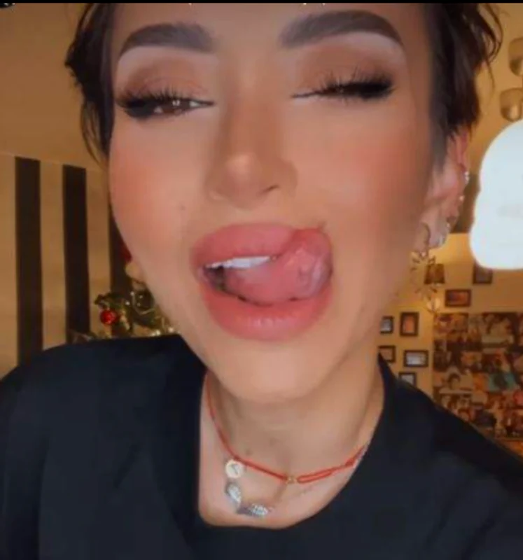 giulia anghelescu png