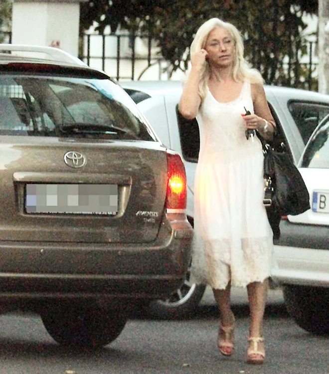 Lucia arată mereu ca scoasă din cutie