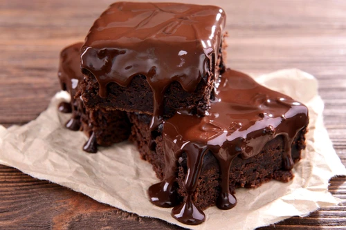 Delicious chocolate cakes on table close up jpeg