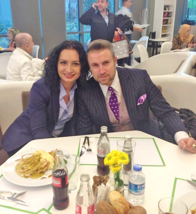 Botezatu alături de Eva, “îngerul” lui păzitor