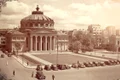 Ateneul Român, în 1940, anul în care generalul Ion Antonescu a ordonat scoaterea frescei dedicată lui Carol al II lea din marea frescă din interior pictată de Costin Petrescu jpeg