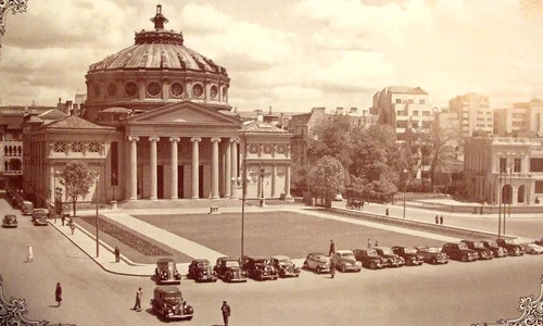 Ateneul Român, în 1940, anul în care generalul Ion Antonescu a ordonat scoaterea frescei dedicată lui Carol al II lea din marea frescă din interior pictată de Costin Petrescu jpeg