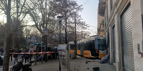 tramvai deraiat in milano 27 feb 2026 foto Facebook Radio Popolare jpg