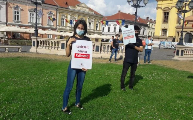 FOTO Patronii De Restaurante, Terase şi Hoteluri îşi Strigă Durerile ...