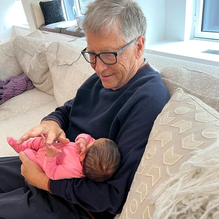 Bill Gates cu nepoata jpg