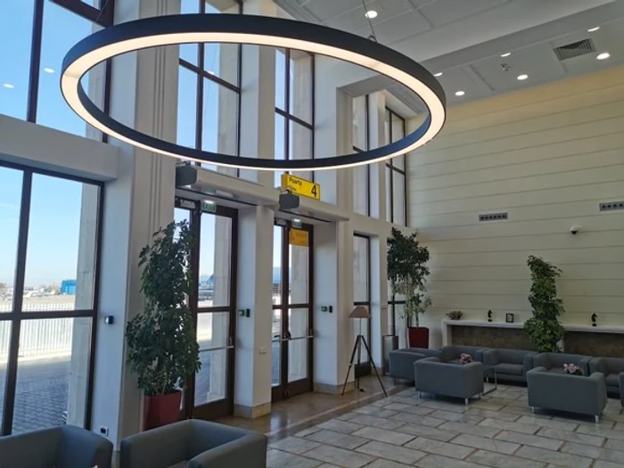 Salonul oficial al aeroportului