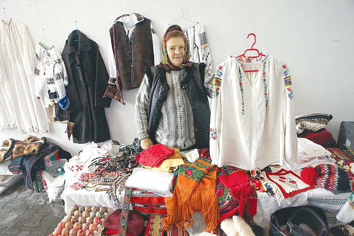 
    Tanti Vera are 54 de ani şi a venit la Bucureşti din SuceavaFoto: Sever Gheorghe  