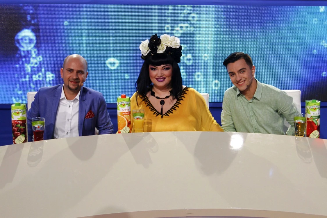 Emisiunea „Splash! Vedete la apă“ revine la Antena 1 cu un nou juriu: Cosmin Seleşi (stânga), Ozana Barabancea şi Cătălin Preda FOTO Antena 1