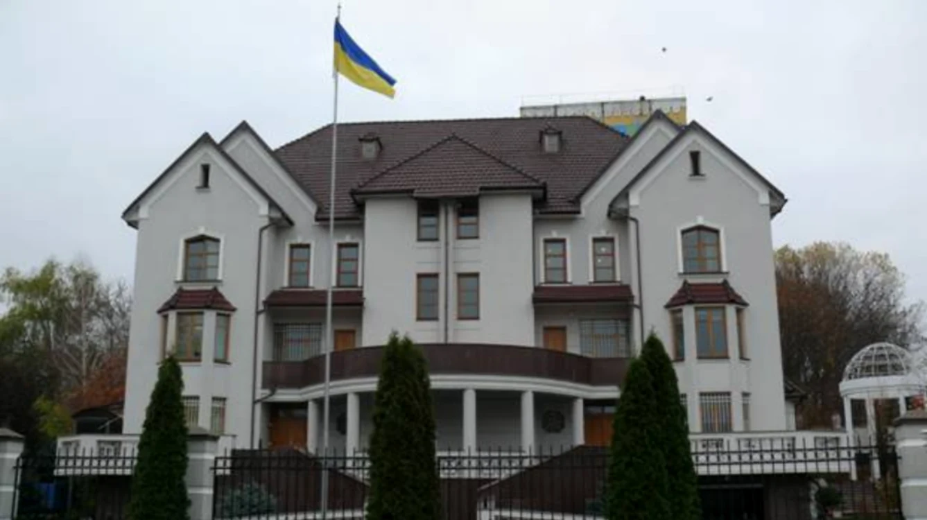 Alarmă falsă cu bombă la Ambasada Ucrainei în Republica Moldova. FOTO: Moldova.mfa.gov.ua