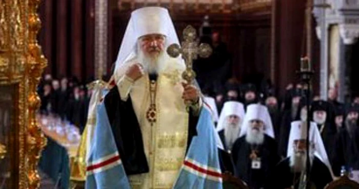 Patriarhul Kirill le cere ruşilor şi ucrainenilor să evite orice conflict armat