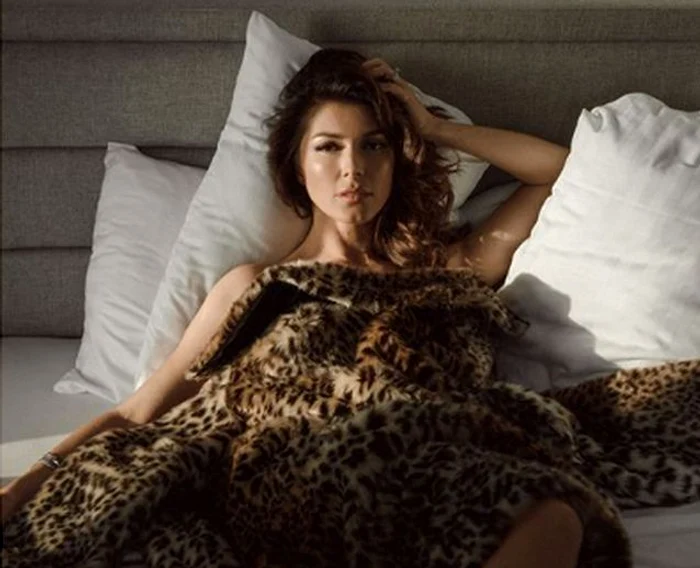 
    Ilinca Vandici a traversat o perioadă grea în amor până să se mărite și nici acum nu îi este ușorFoto: arhivă personală  