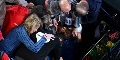 Novak Djokovic a plans in loja dupa ce a castigat finala Australian Open 2023. Foto Epa-Efe