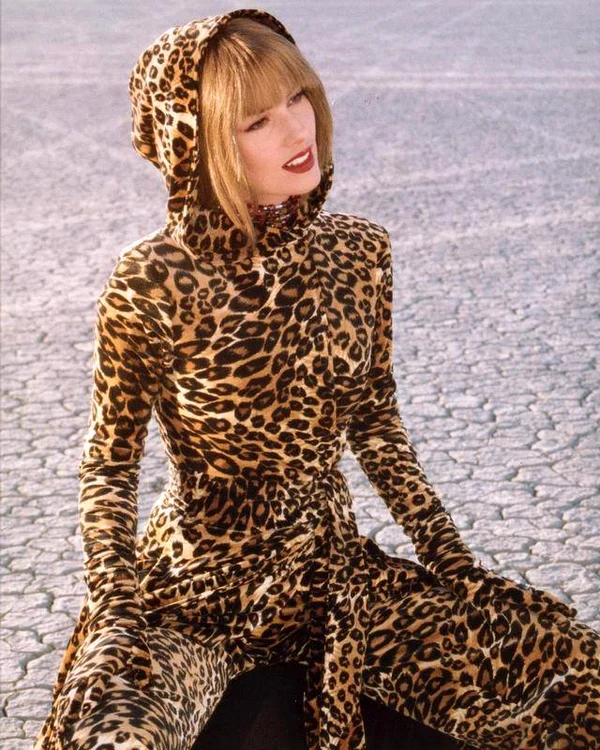 Shania Twain (4) jpg