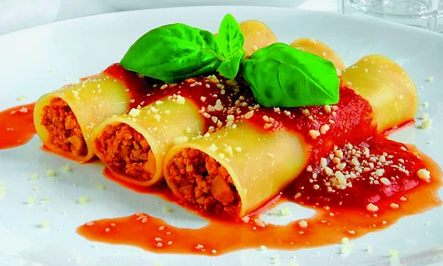 cannelloni umpluti cu carne de pui jpeg