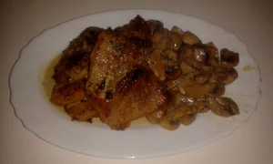 cotlete de porc cu ciuperci jpeg