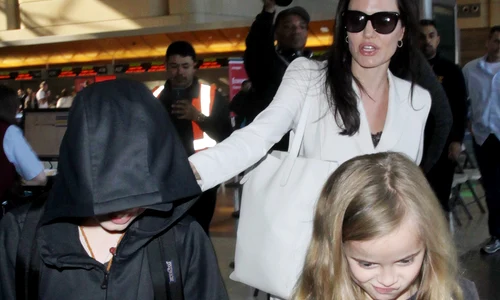 angelina jolie spl1460895 015 jpg jpeg