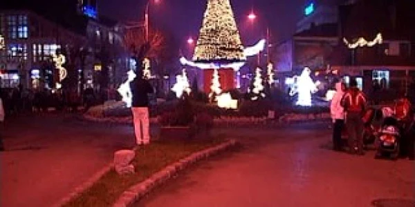 În Sinaia vor fi folosite ornamentele de anul trecut (foto: arhivă)