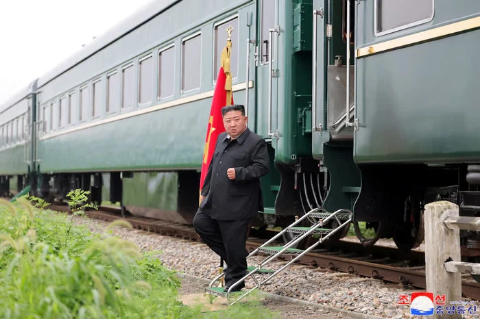 Trenul lent, dar misterior cu care se deplasează liderul nord-coreean în China/ Sursa foto: Reuters