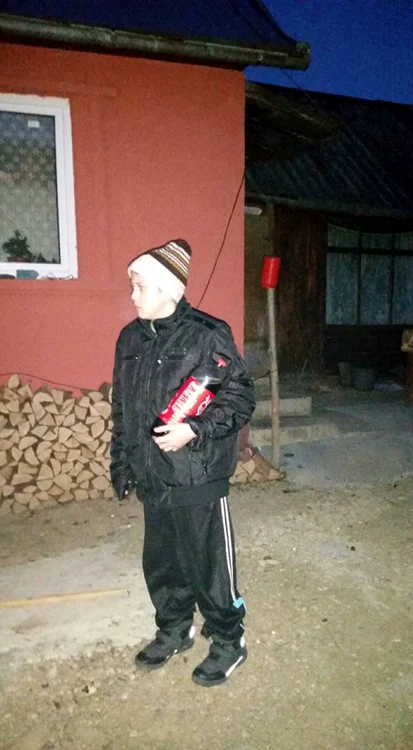 copil autism mititei