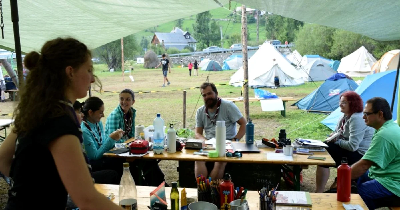 cercetasi alba camp