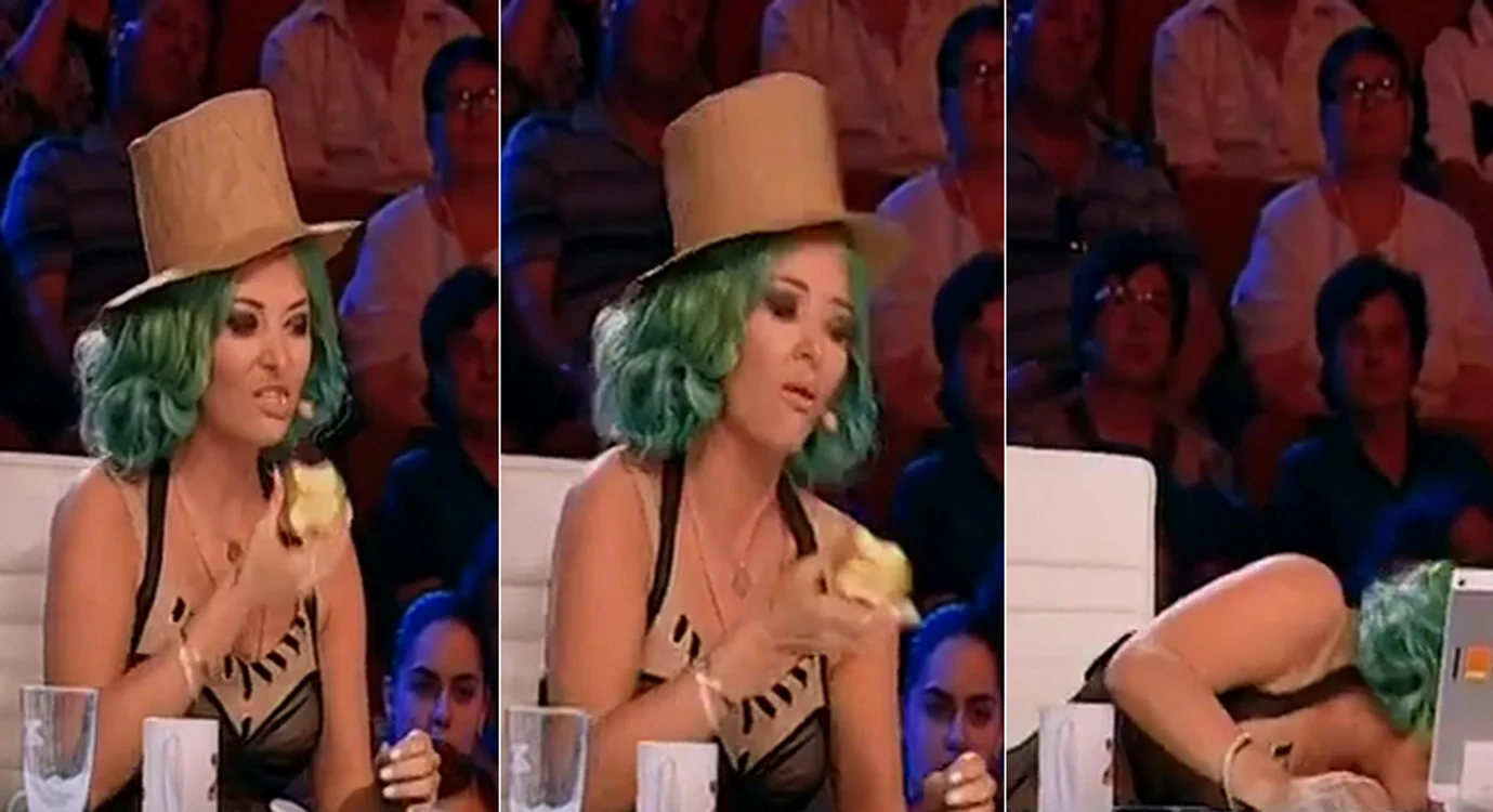 
    Delia a mâncat un măr la X Factor şi s-a "înecat"captură Antena 1  