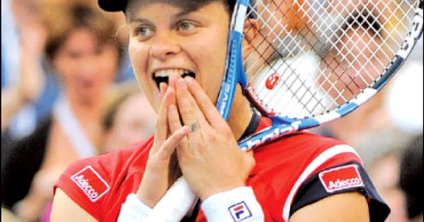TENIS: Clijsters, mai bogată cu 1,6 milioane de dolari şi în top 20 WTA