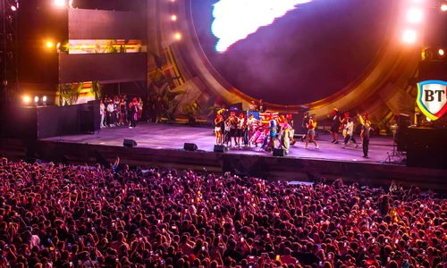 NIBIRU ARENA Beach Please! Party jpg