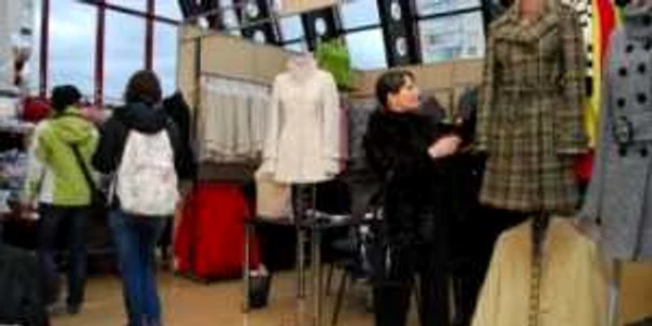 Îmbrăcămintea şi încălţămintea va fi la preţ de producător