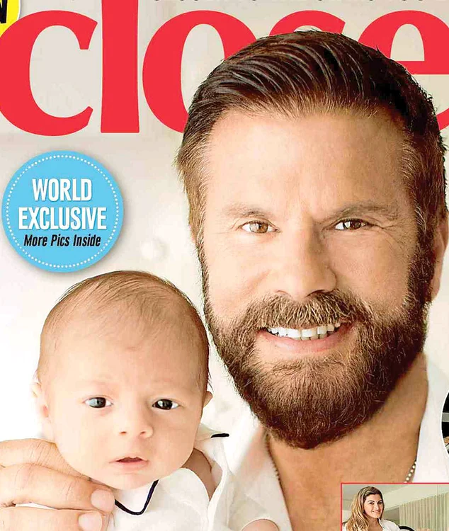 Cel mai fericit bunic din lume este Lorenzo Lamas, după ce soţia lui i-a adus pe lume urmaşul