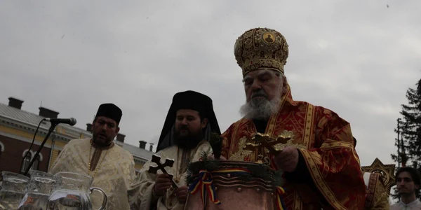 ÎPS Bartolomeu Anania a fost internat / Foto: Arhivă