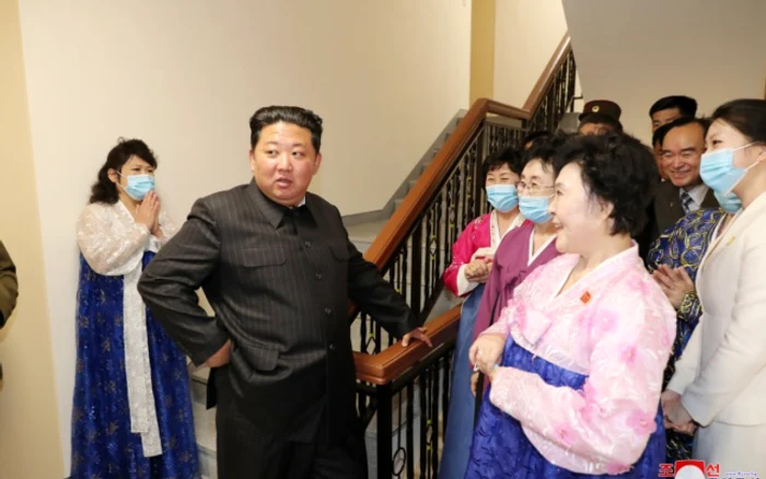 Kim Jong-Un i-a dăruit o casă de lux prezentatoarei Sursă: Twitter