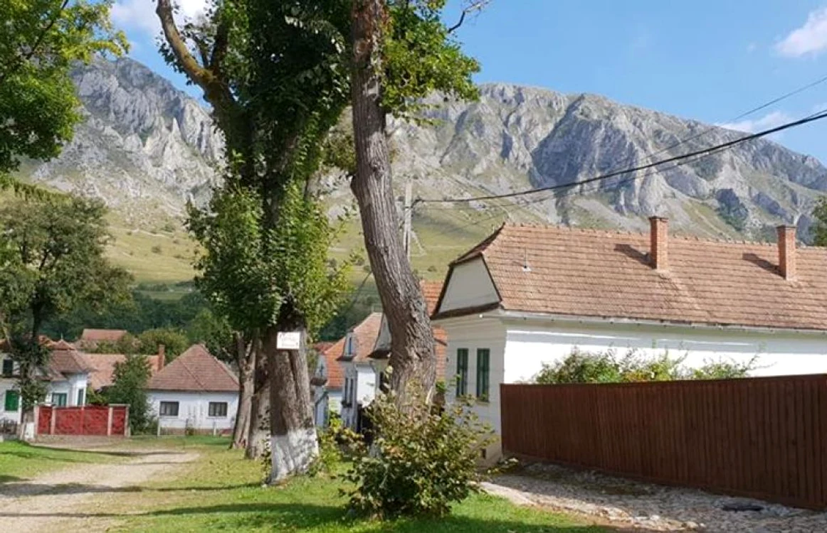 Peisajul spectaculos care se arată turiştilor ce ajung la Rimetea