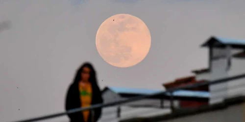 Superluna roz FOTO Profimedia