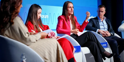 Oana Ţoiu Davos 01 2026 foto MAE jpeg