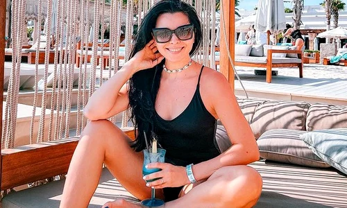 caragea corina dubai jpg