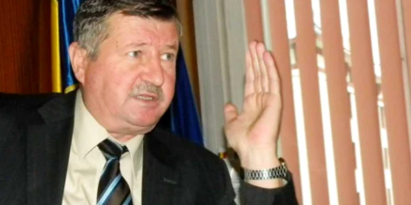 Prefectul Constantin Scripăţ îşi explică părerea vizavi de achitarea datoriilor către CET de Primărie